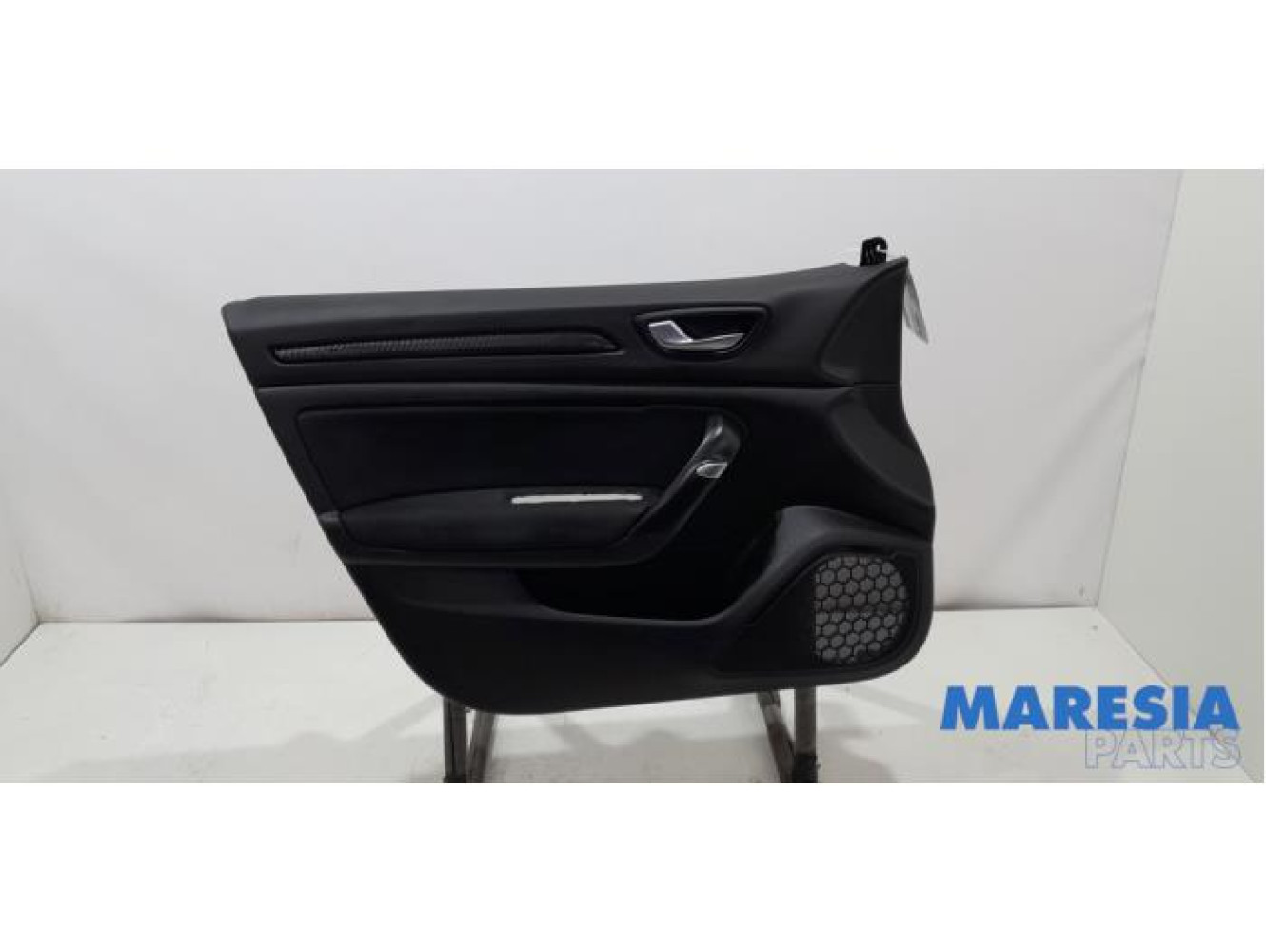 Renault - Megane - Door trim 4-door, front left