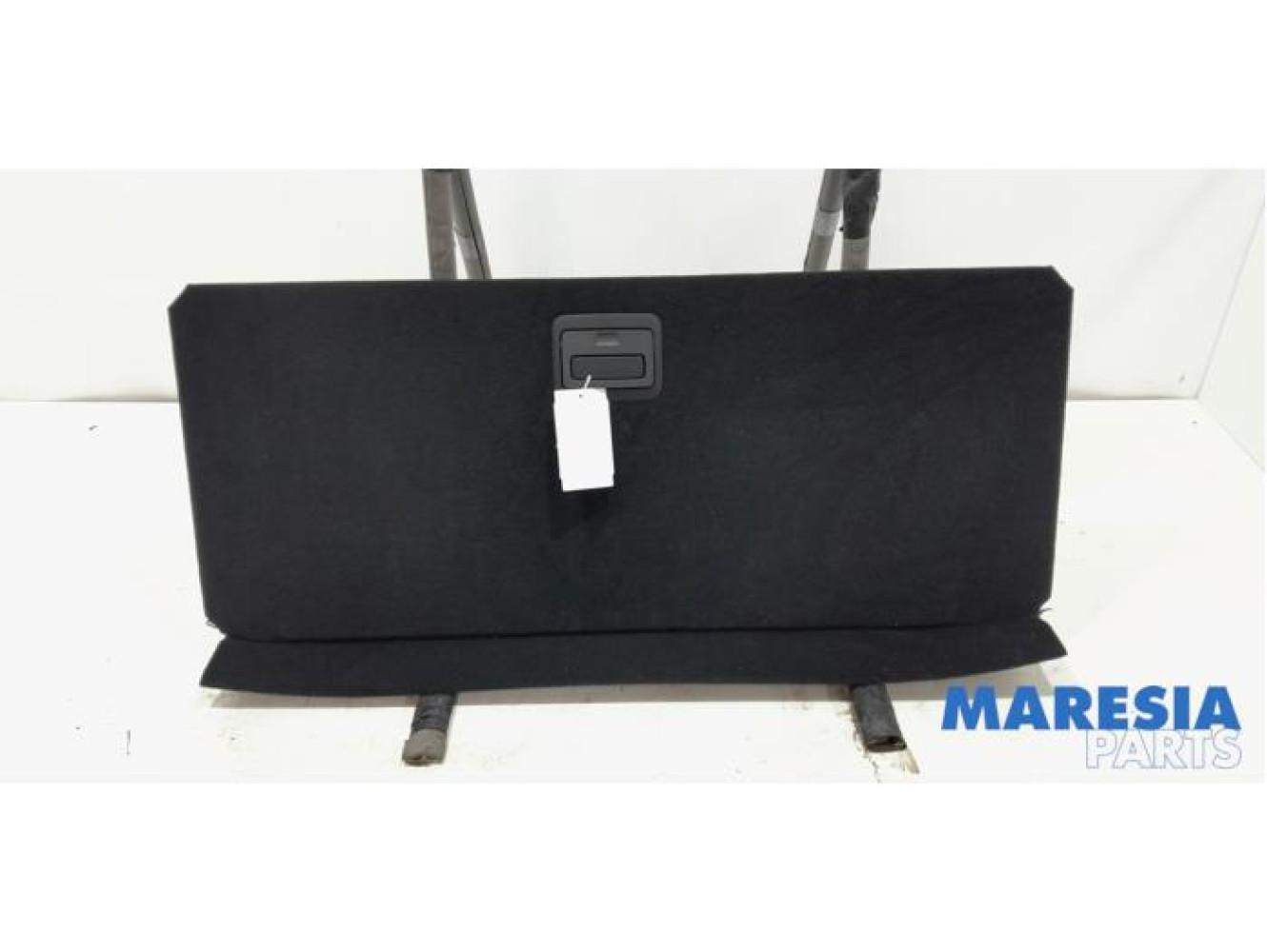 Renault - Megane - Floor panel load area