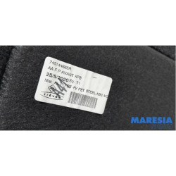 Renault - Megane - Floor panel load area