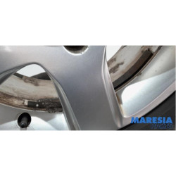 Peugeot - 3008 - Sportvelgenset + banden