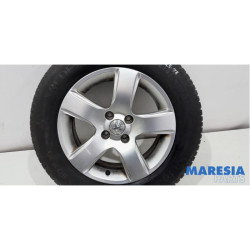 Peugeot - 3008 - Sportvelgenset + banden