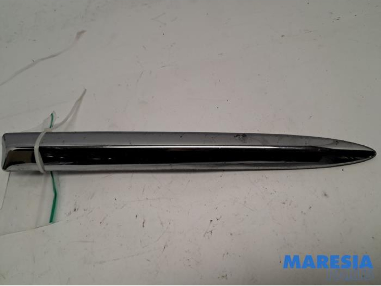 Fiat - 500 - Front bumper strip, right