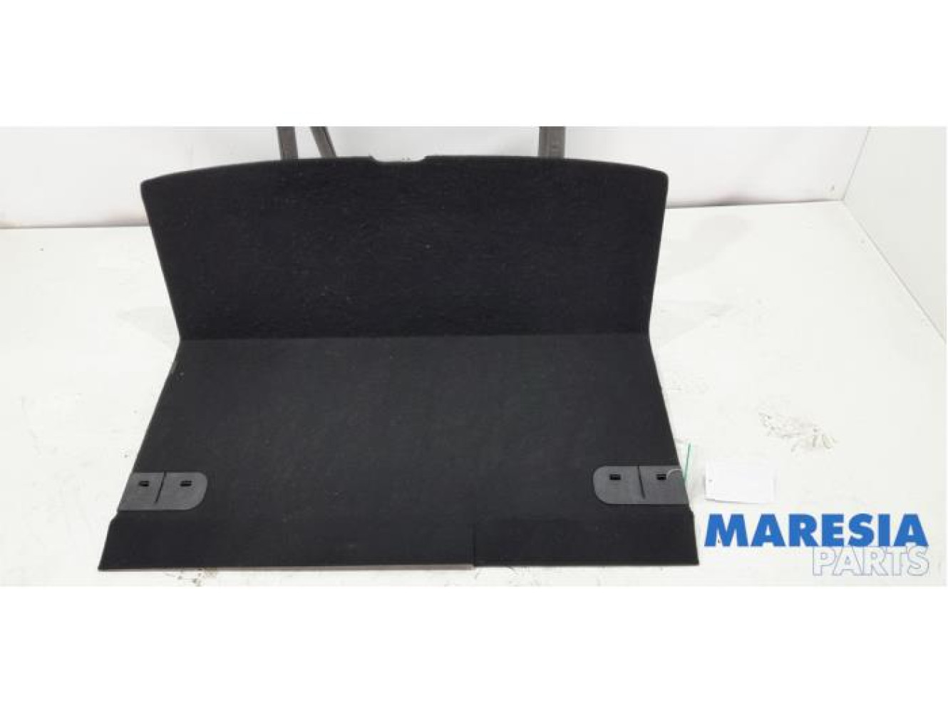 Renault - Clio - Floor panel load area