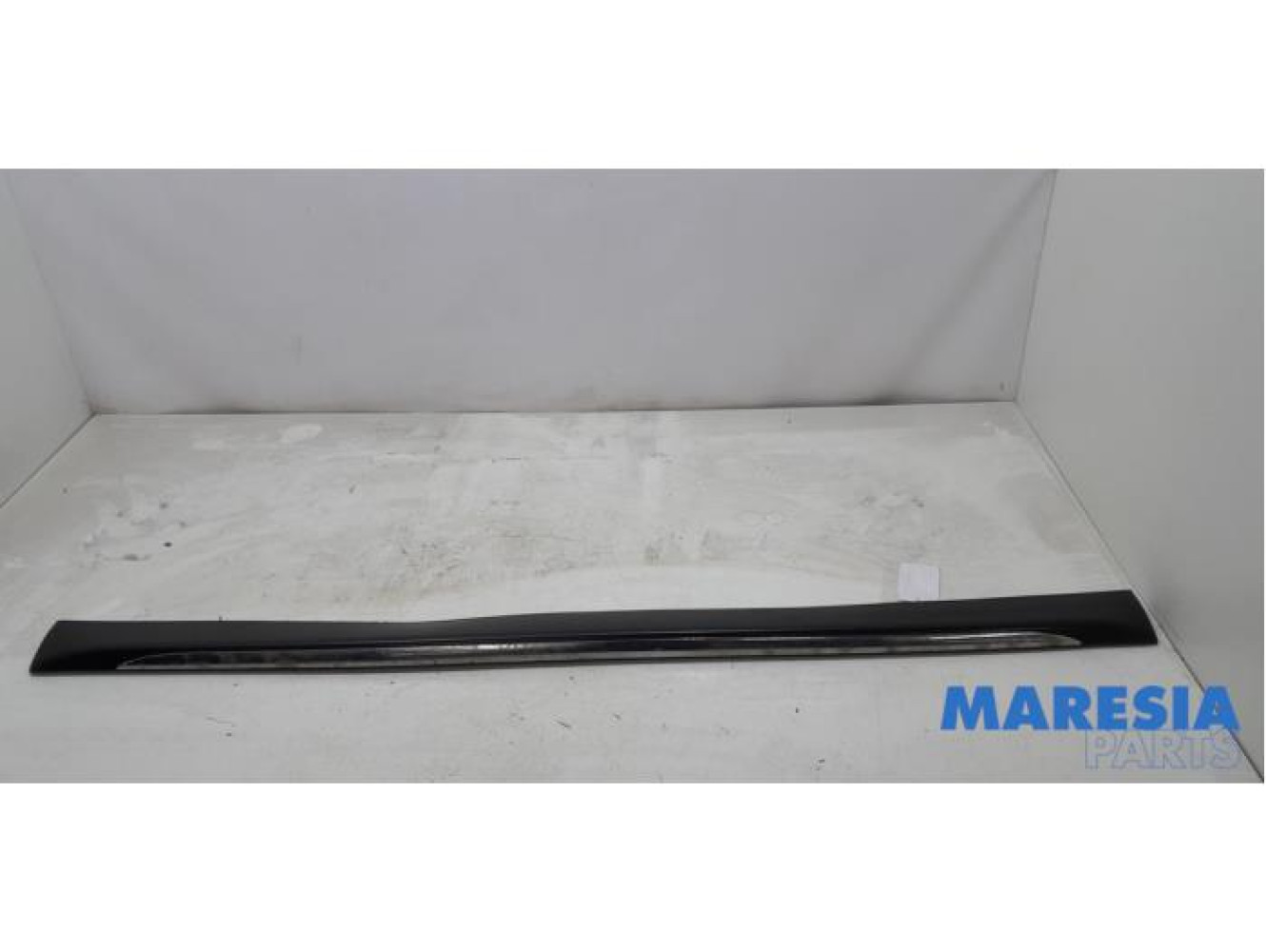 Peugeot - 3008 - Door sill left