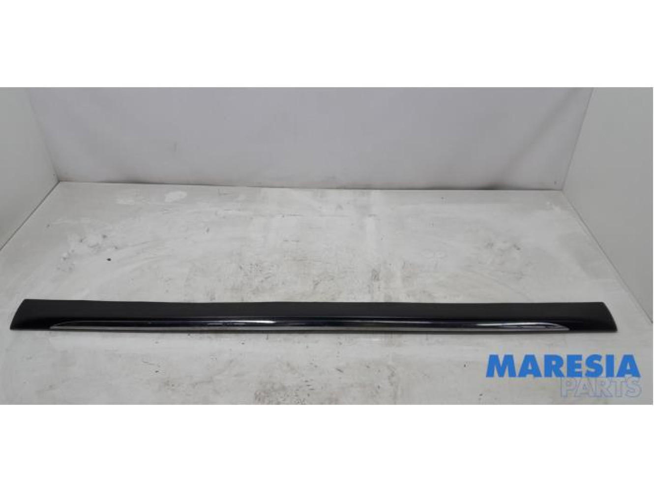 Peugeot - 3008 - Marche-pied (list de couverture) droite