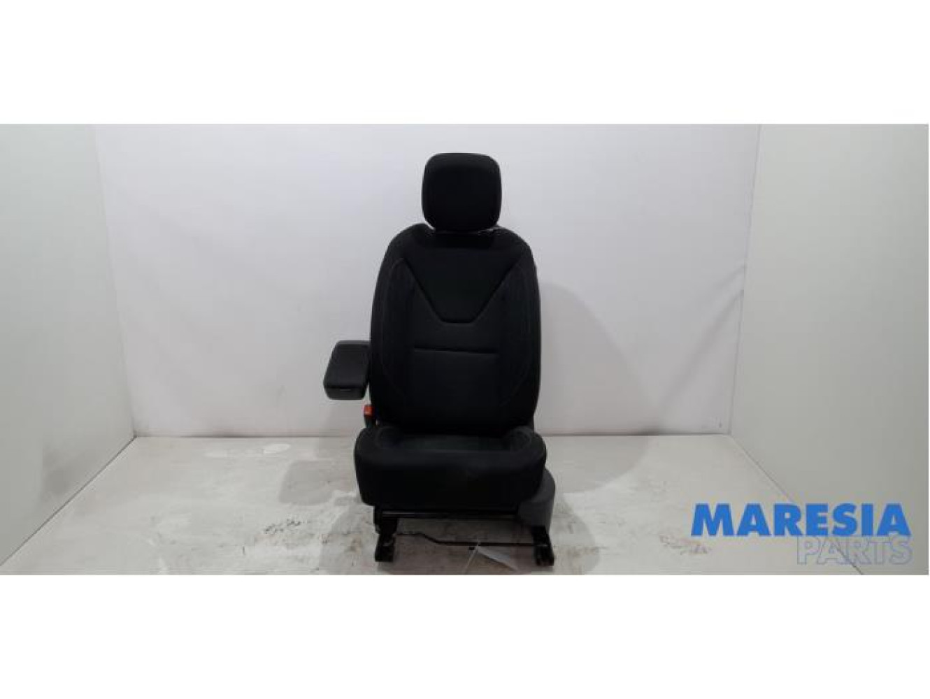 Renault - Clio - Sitz links