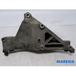 Alfa Romeo - Mito - Alternator upper bracket