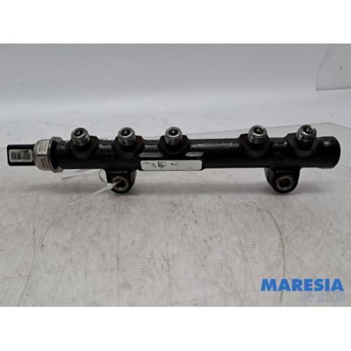 Peugeot - Partner - Fuel injector nozzle