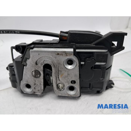 Opel - Movano - Door lock mechanism 2-door, right