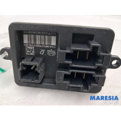 Opel - Movano - Heater resistor
