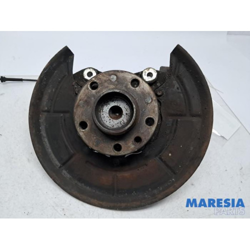 Alfa Romeo - 159 - Fusee links-achter