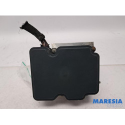 Opel - Movano - ABS Pomp