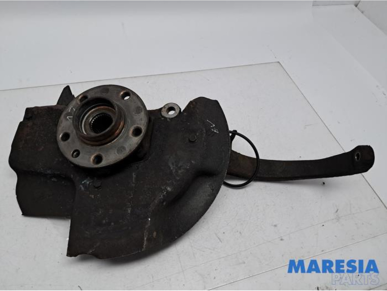 Alfa Romeo - 159 - Knuckle, front left