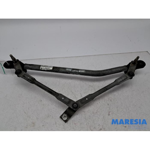 Alfa Romeo - 159 - Wiper mechanism