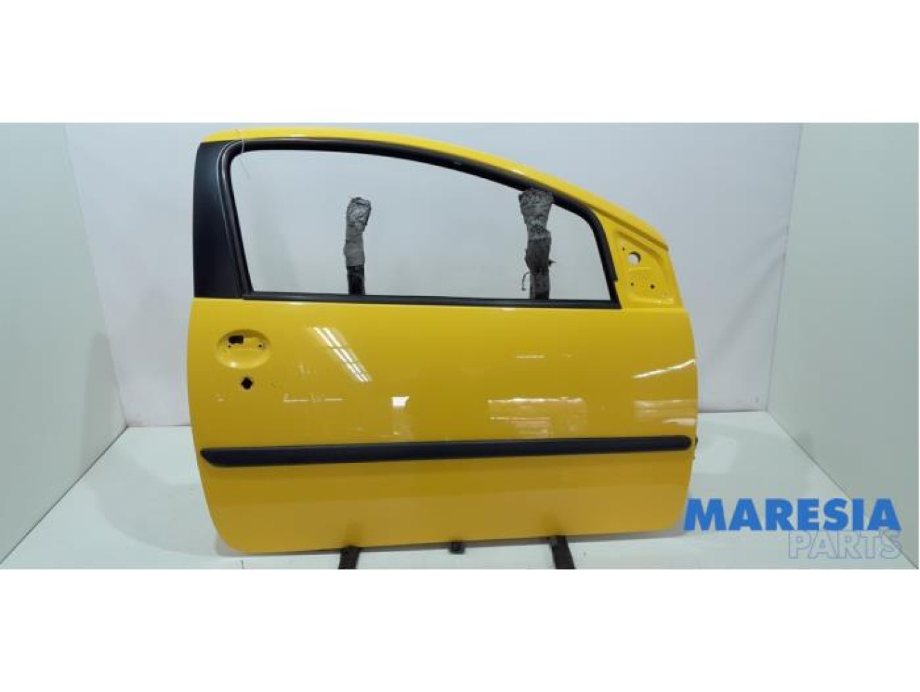 Peugeot - 107 - Door 2-door, right