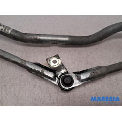 Alfa Romeo - Giulietta - Wiper mechanism