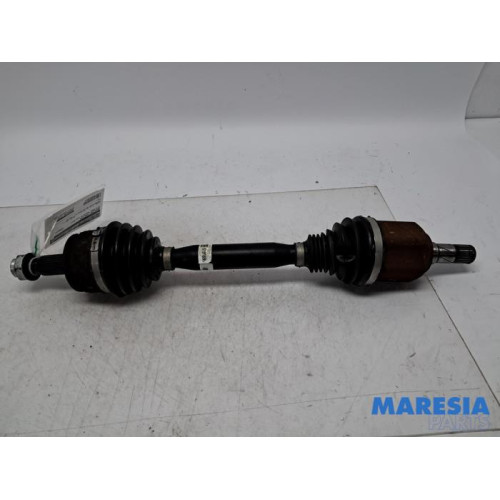 Alfa Romeo - Giulietta - Aandrijfas links-voor