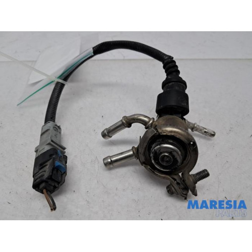 Opel - Movano - Adblue injector