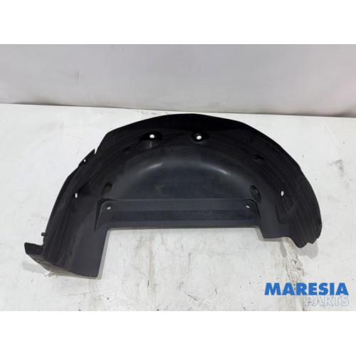 Renault - Trafic - Wheel arch liner