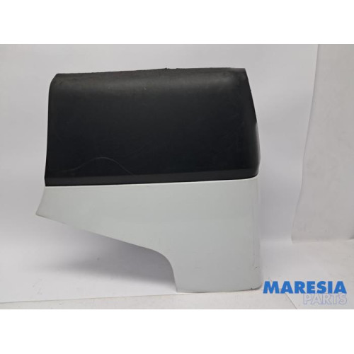 Renault - Trafic - Rear bumper component, right