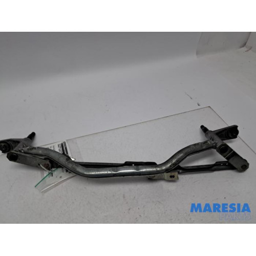Renault - Trafic - Wiper mechanism