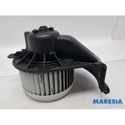 Opel - Movano - Kachel Ventilatiemotor