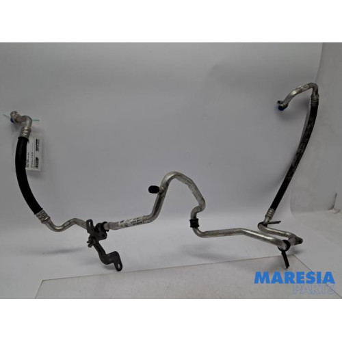 Renault - Trafic - Air conditioning line