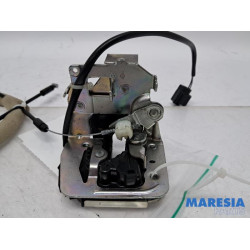Opel - Movano - Sliding door lock mechanism, right