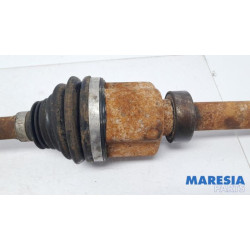 Renault - Trafic - Front drive shaft, right