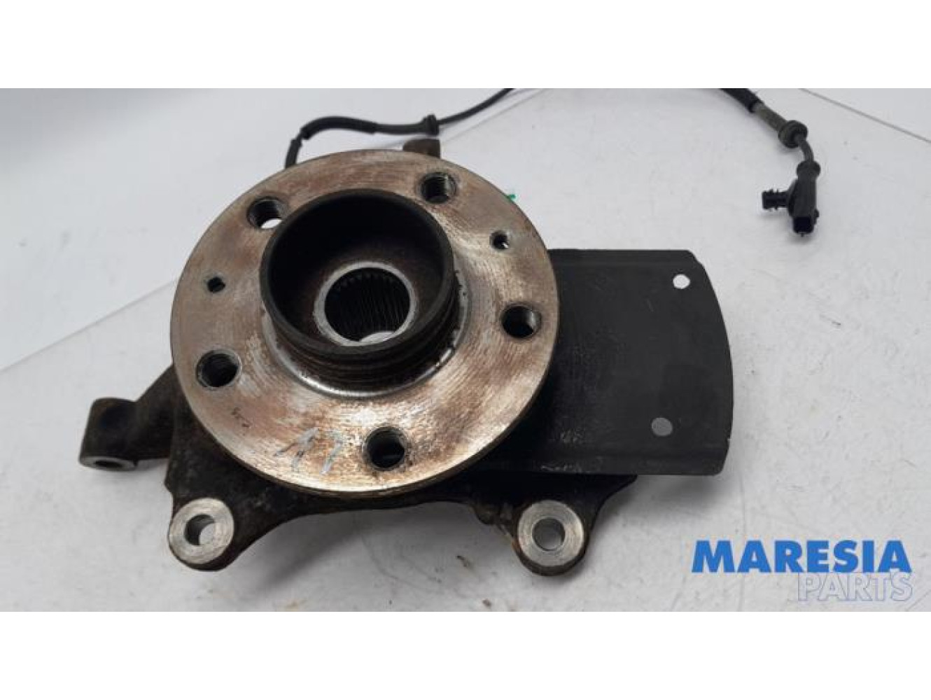 Renault - Trafic - Fusee links-voor