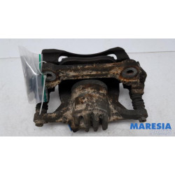 Renault - Trafic - Front brake calliper, right