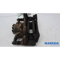 Renault - Trafic - Front brake calliper, right