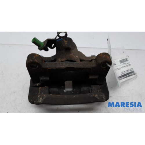 Renault - Trafic - Bremszange links hinten