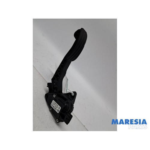 Opel - Movano - Accelerator pedal