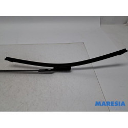 Renault - Trafic - Front wiper arm