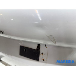 Peugeot - 2008 - Tailgate