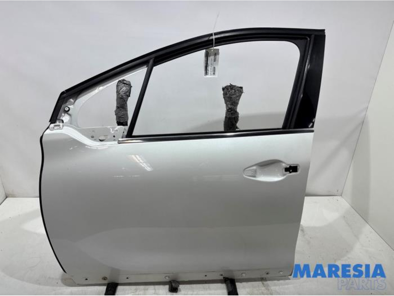 Peugeot - 2008 - Tür 4-türig links vorne