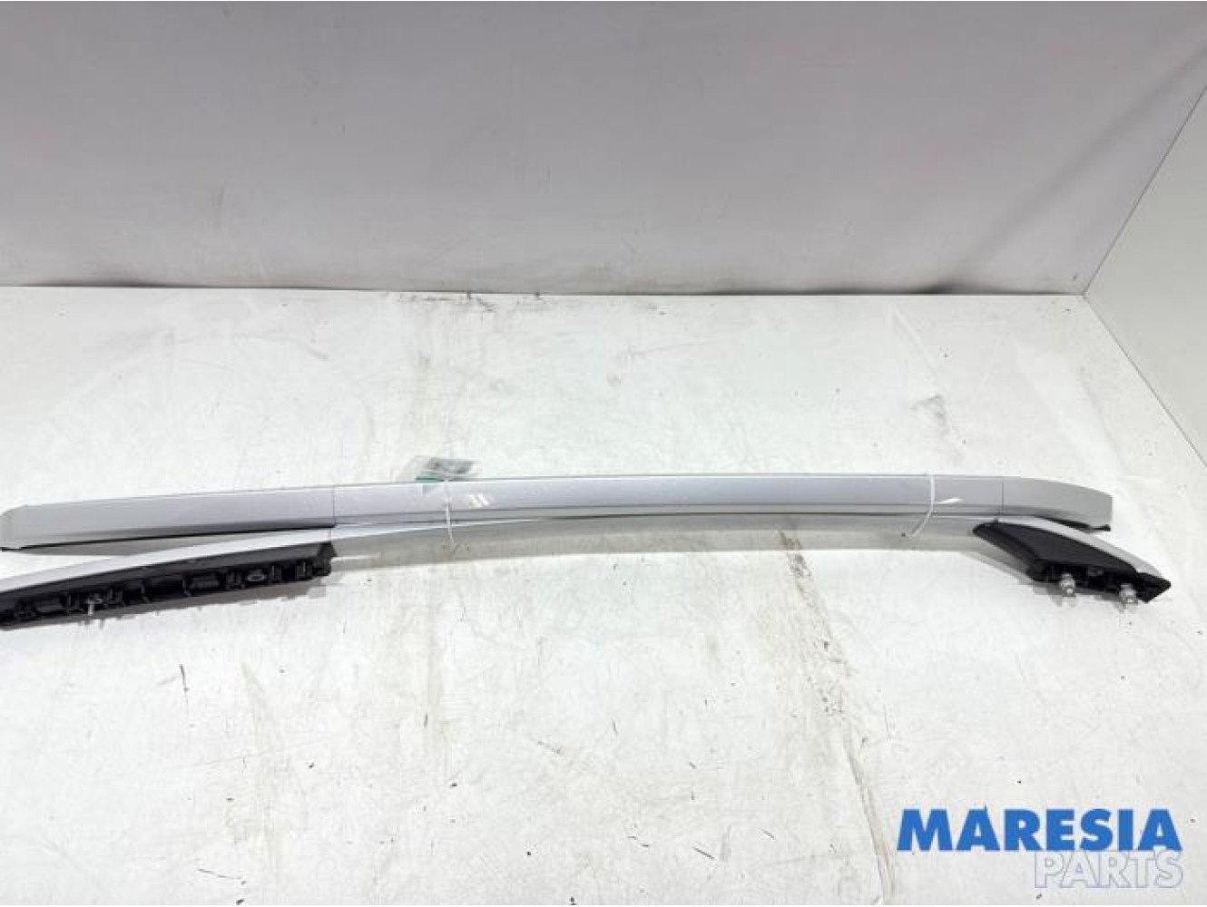 Peugeot - 2008 - Roof rail kit