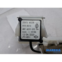 Opel - Movano - GPS Antenne