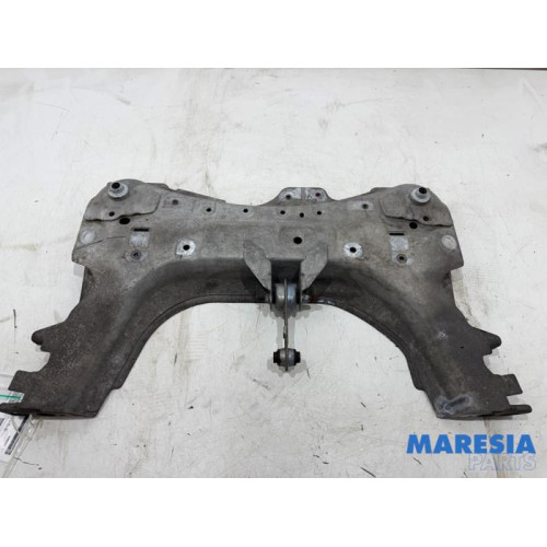 Renault - Clio - Subframe