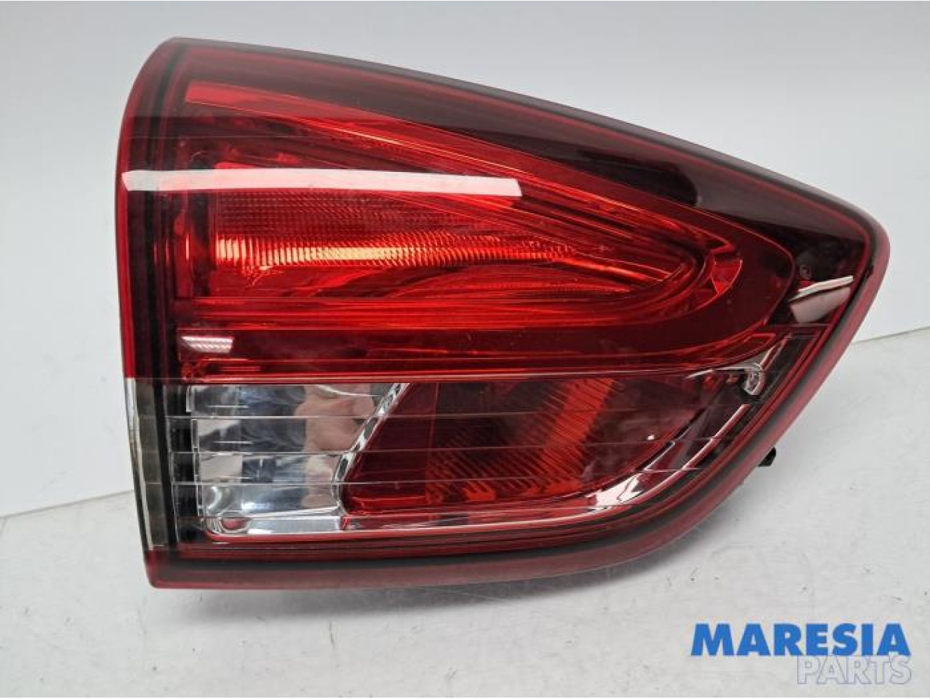 Renault - Clio - Taillight, left