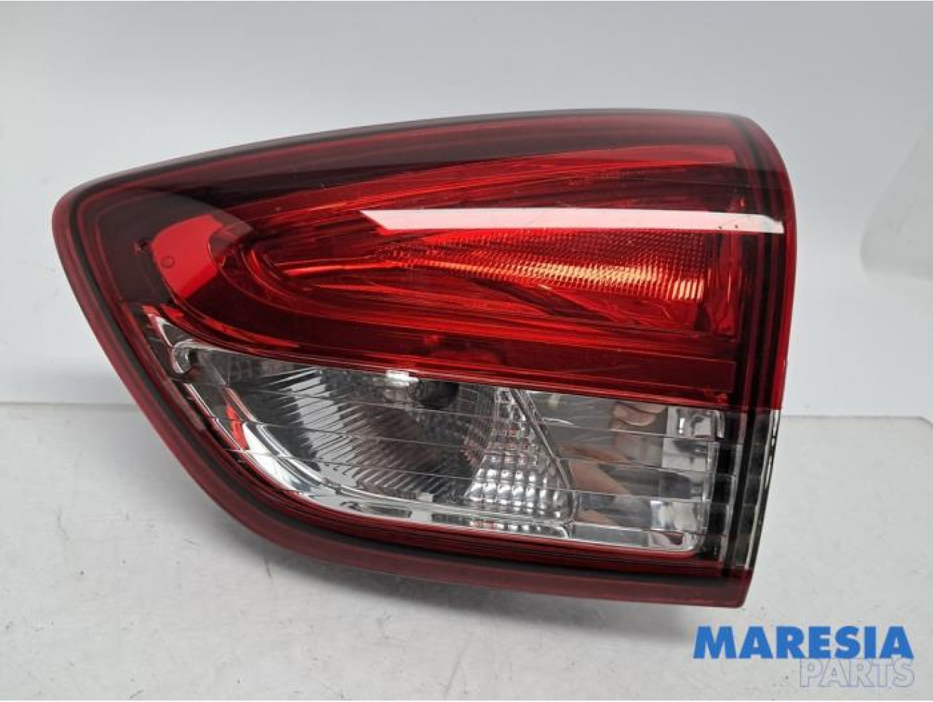 Renault - Clio - Taillight, right