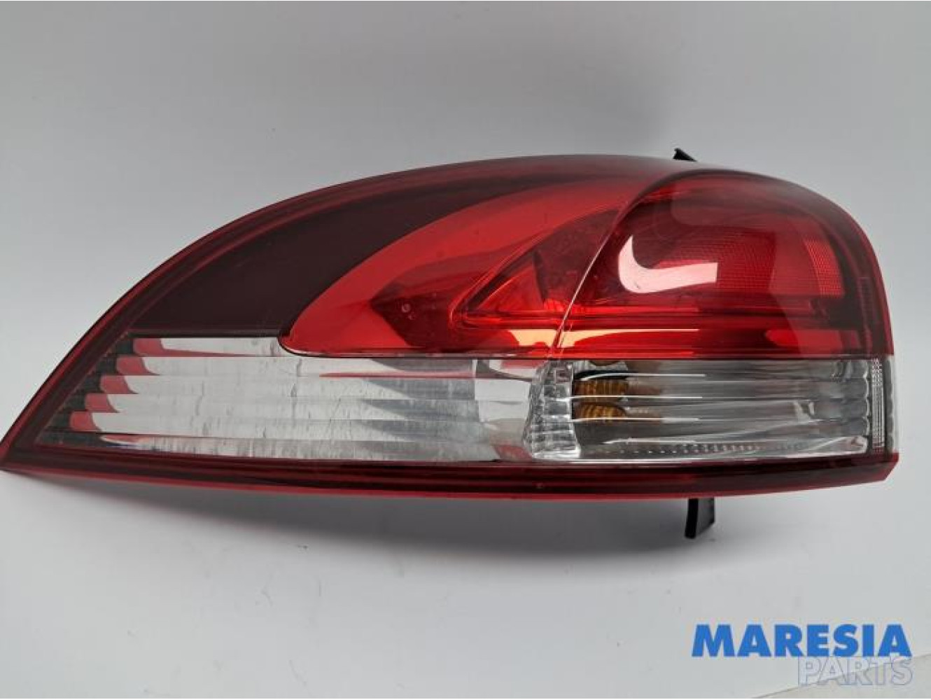Renault - Clio - Achterlicht links