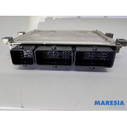 Renault - Clio - Engine management computer