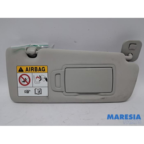 Renault - Megane - Sun visor