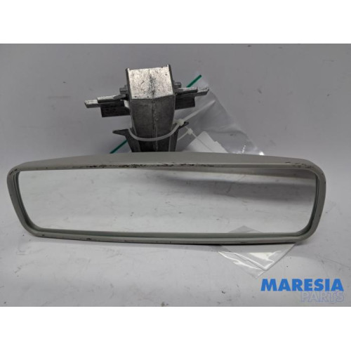 Renault - Megane - Rear view mirror