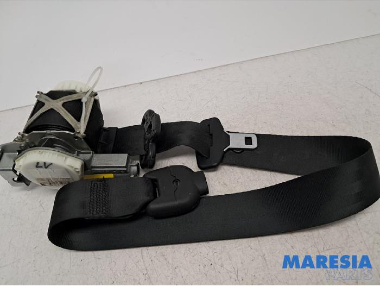 Fiat - 500 - Front seatbelt, left