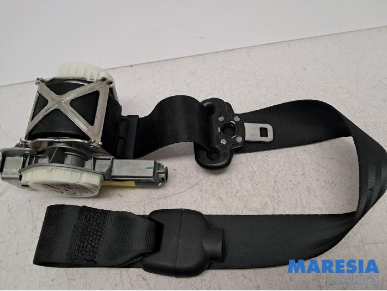 Fiat - 500 - Front seatbelt, left