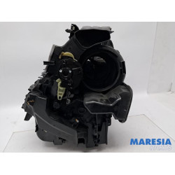 Renault - Clio - Heater housing