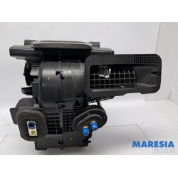 Renault - Clio - Heater housing